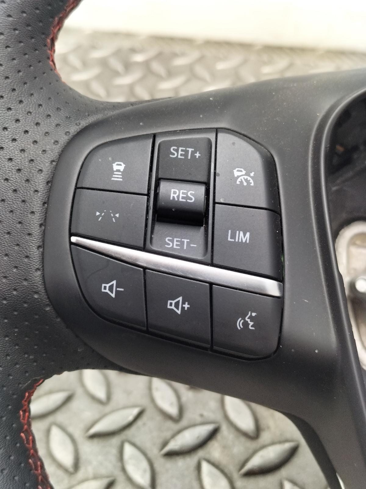 2024 FORD KUGA STUURWIEL View Auto part STUURWIEL FORD KUGA 2024