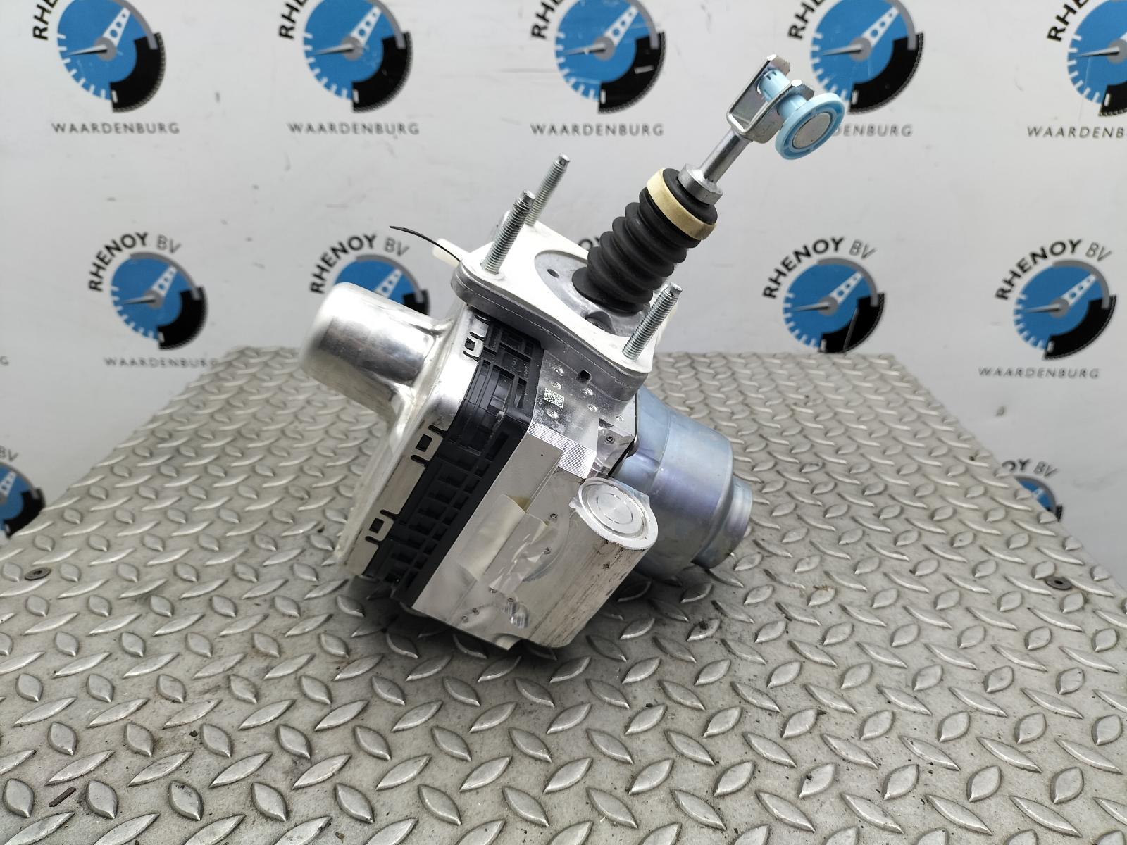 2024 FORD KUGA REM BEKRACHTIGER View Auto part REM BEKRACHTIGER FORD KUGA 2024