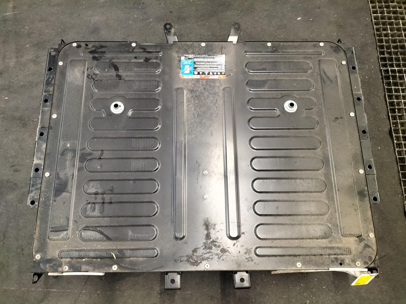 Bekijk Auto-onderdeel EV / HYBRIDE ACCU / BATTERIJ (HOOG VOLTAGE) FORD KUGA 2024