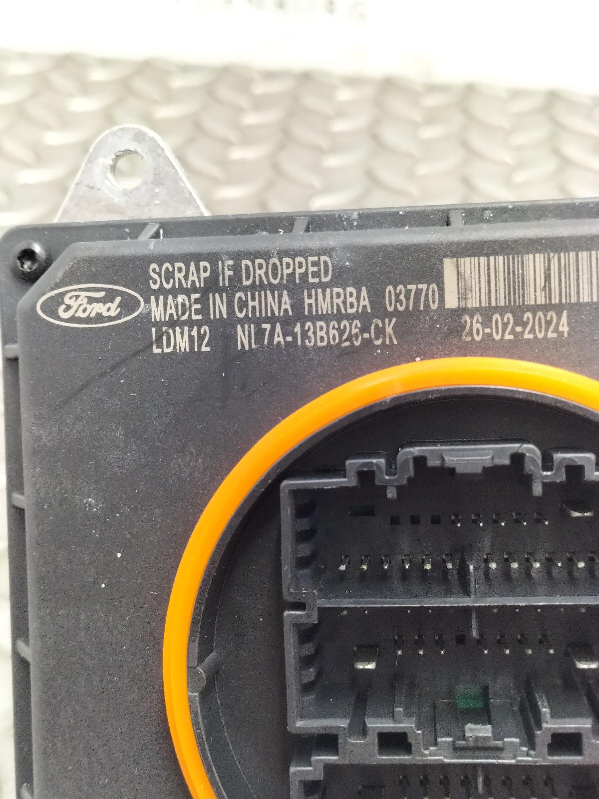 2024 FORD KUGA XENON STUURAPPARAAT View Auto part XENON STUURAPPARAAT FORD KUGA 2024