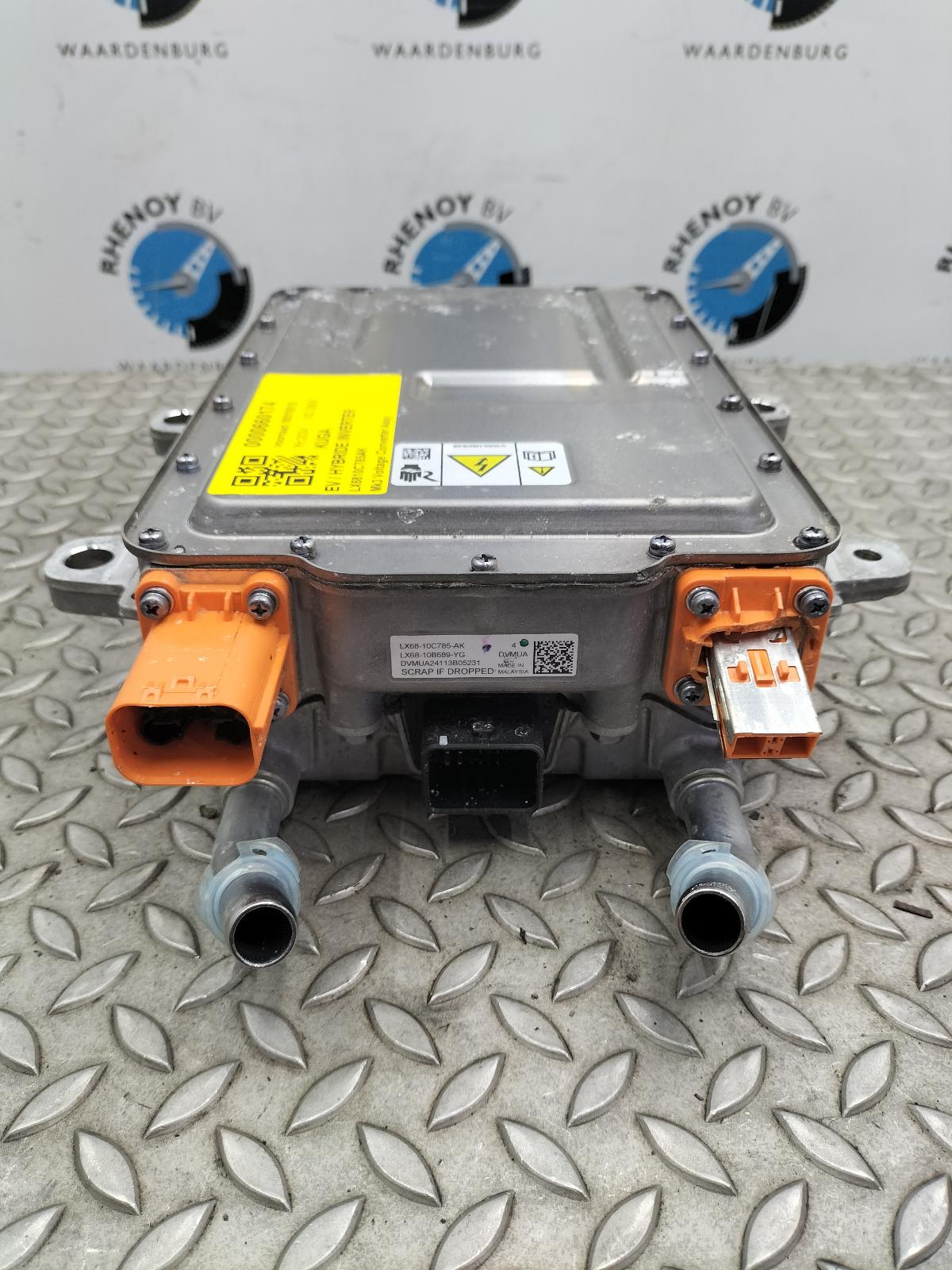 Bekijk Auto-onderdeel EV / HYBRIDE ELEKTRONISCHE OMVORMER FORD KUGA 2024