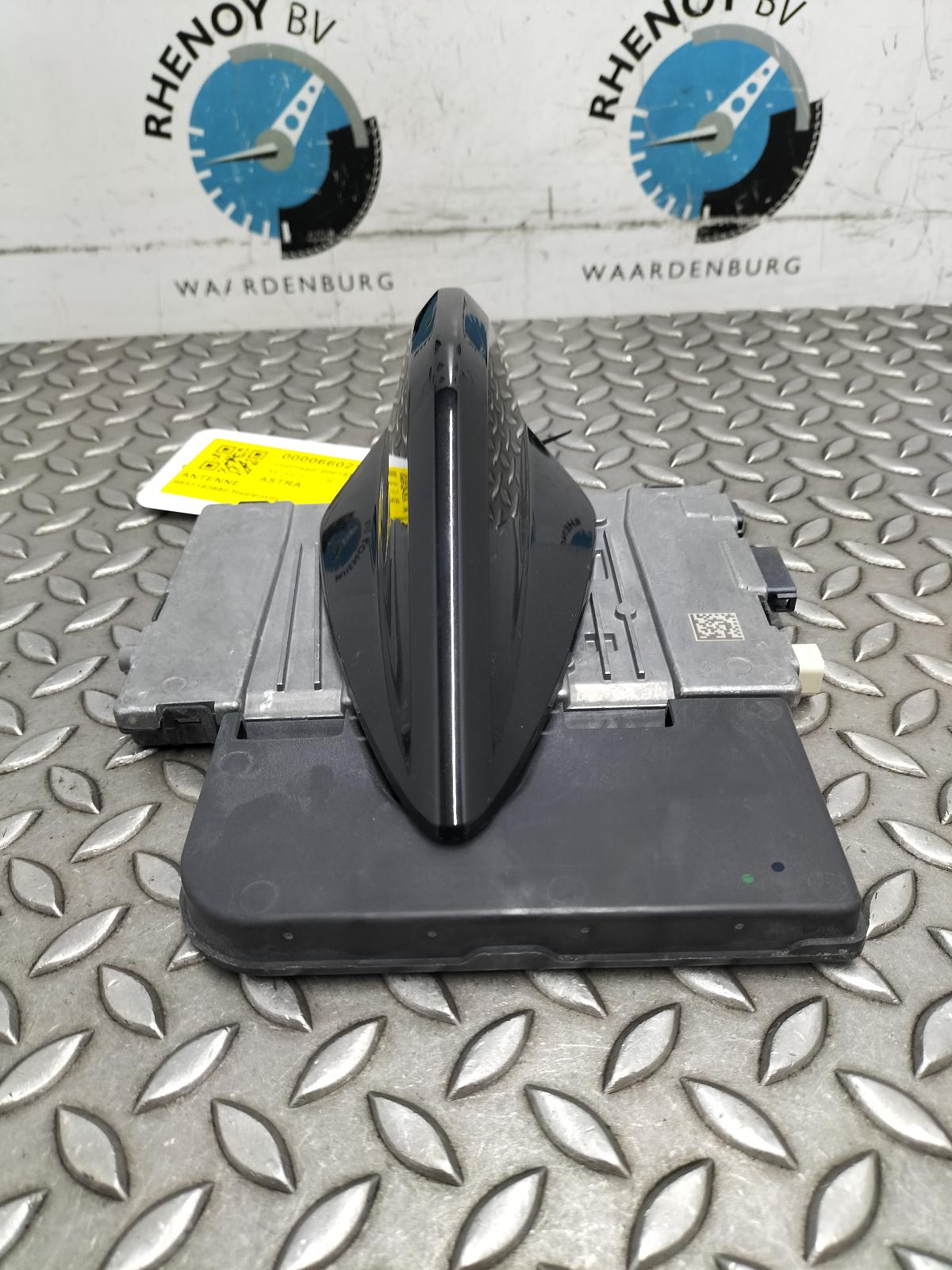 Bekijk Auto-onderdeel ANTENNE OPEL / VAUXHALL ASTRA 2023