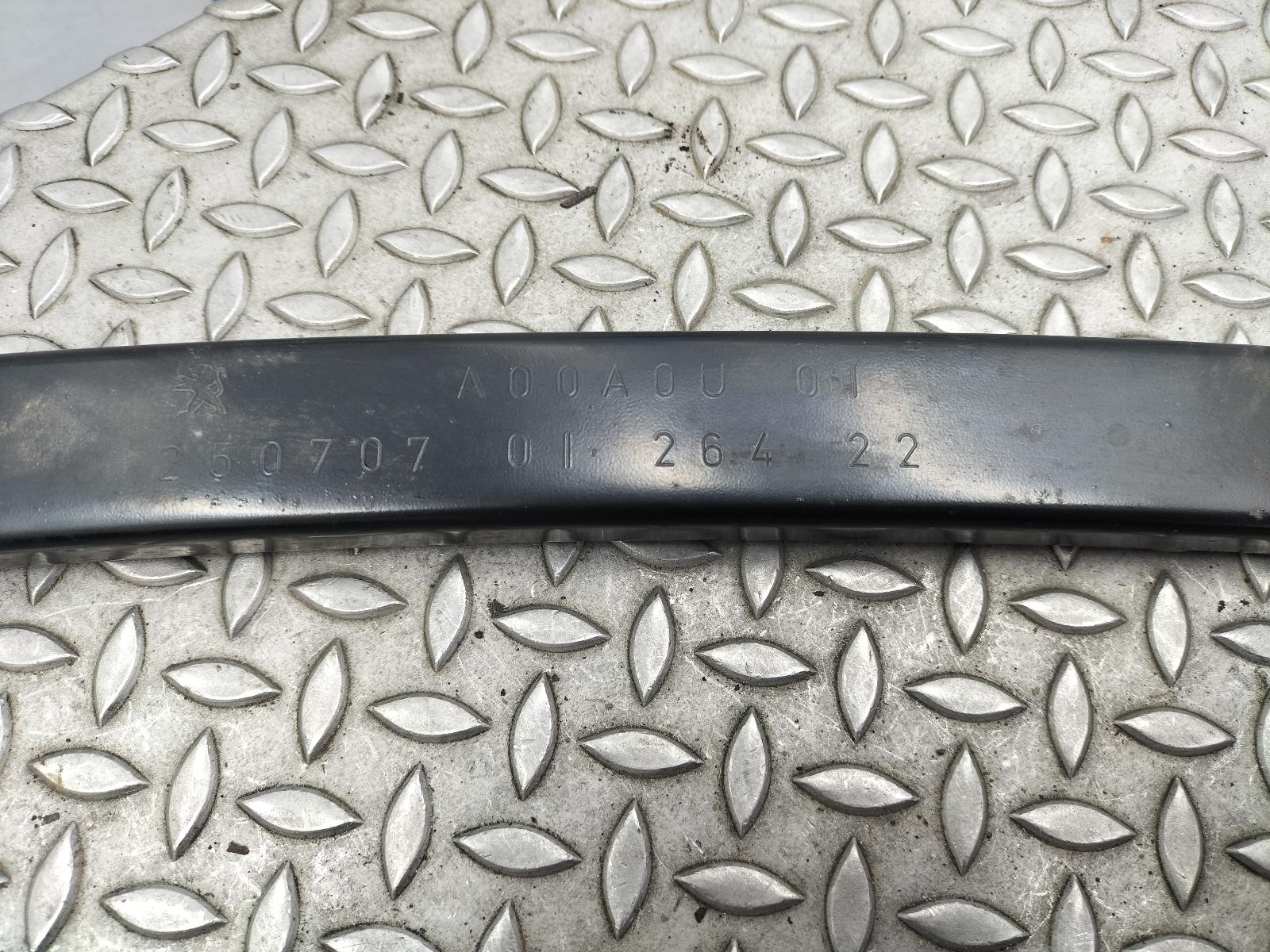 2023 OPEL / VAUXHALL ASTRA VOORBUMPER BALK View Auto part VOORBUMPER BALK OPEL / VAUXHALL ASTRA 2023