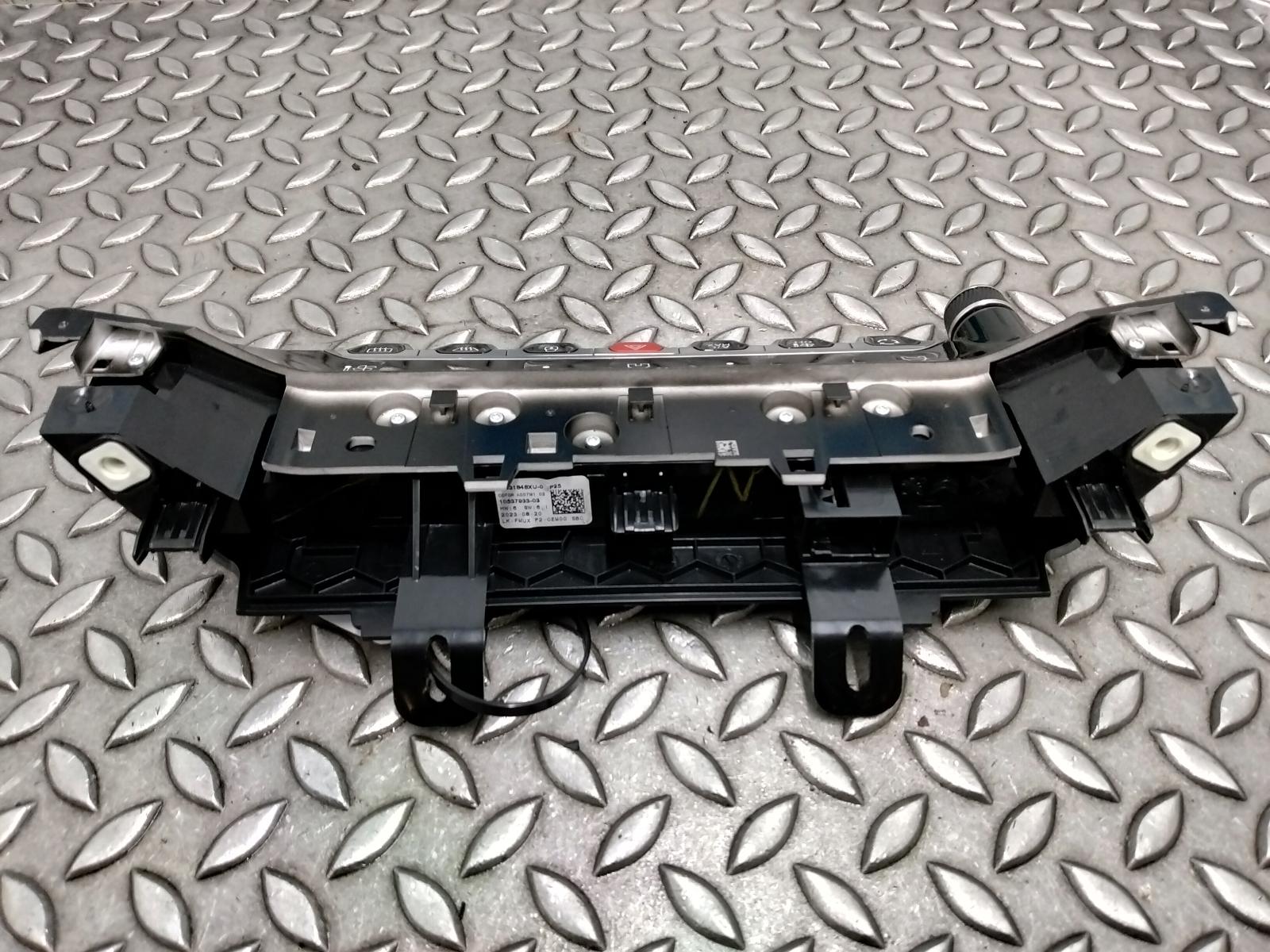 View Auto part SCHAKELAAR MULTIFUNCTIONEEL COMPUTER PEUGEOT 2008 2023