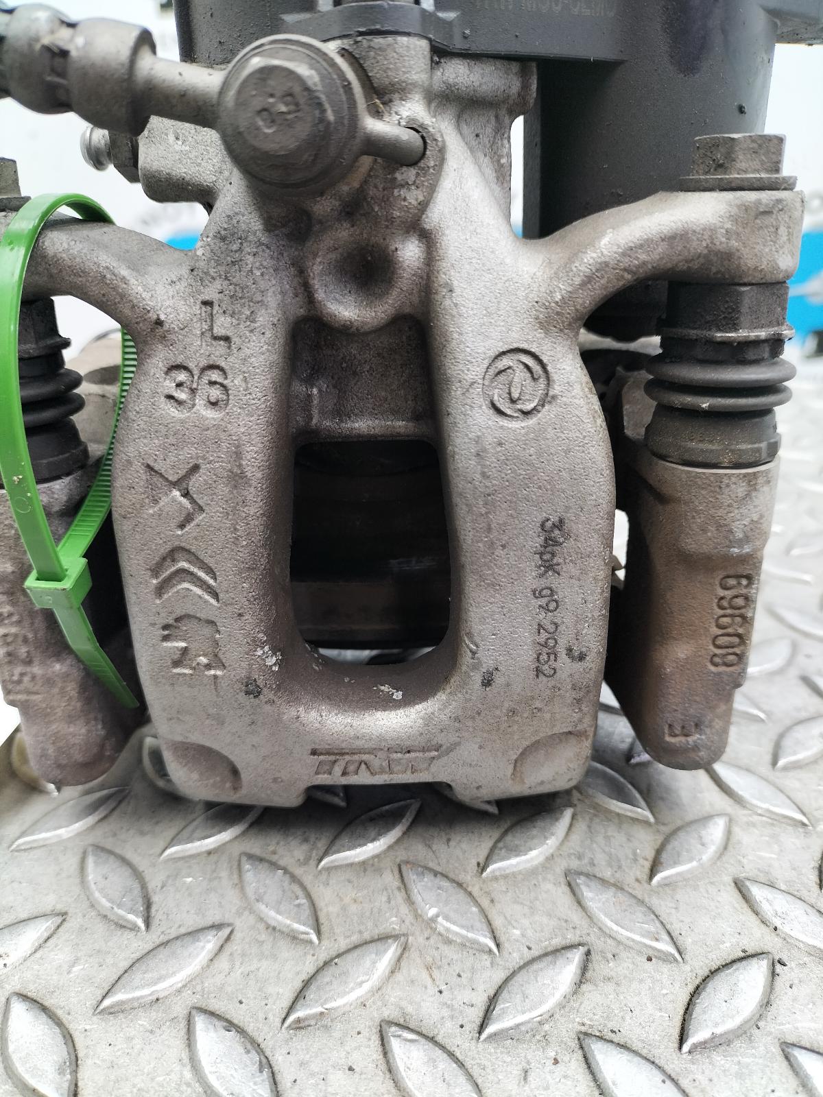 2023 PEUGEOT 2008 REM KLAUW View Auto part REM KLAUW PEUGEOT 2008 2023