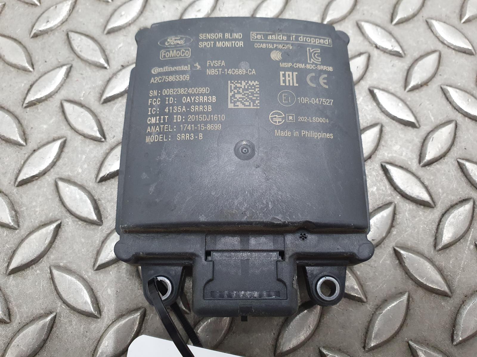 Bekijk Auto-onderdeel SENSOR RADAR FORD FOCUS 2023