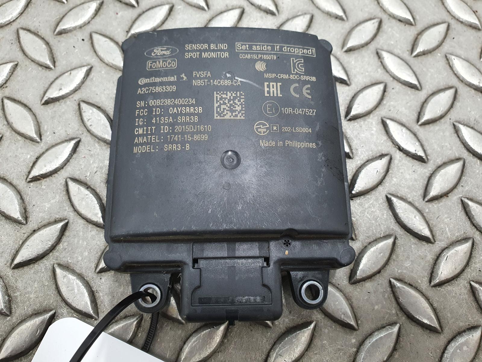 Bekijk Auto-onderdeel SENSOR RADAR FORD FOCUS 2023