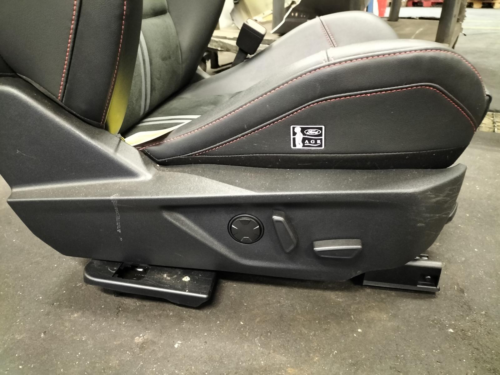 2023 FORD FOCUS INTERIEUR COMPLEET View Auto part INTERIEUR COMPLEET FORD FOCUS 2023