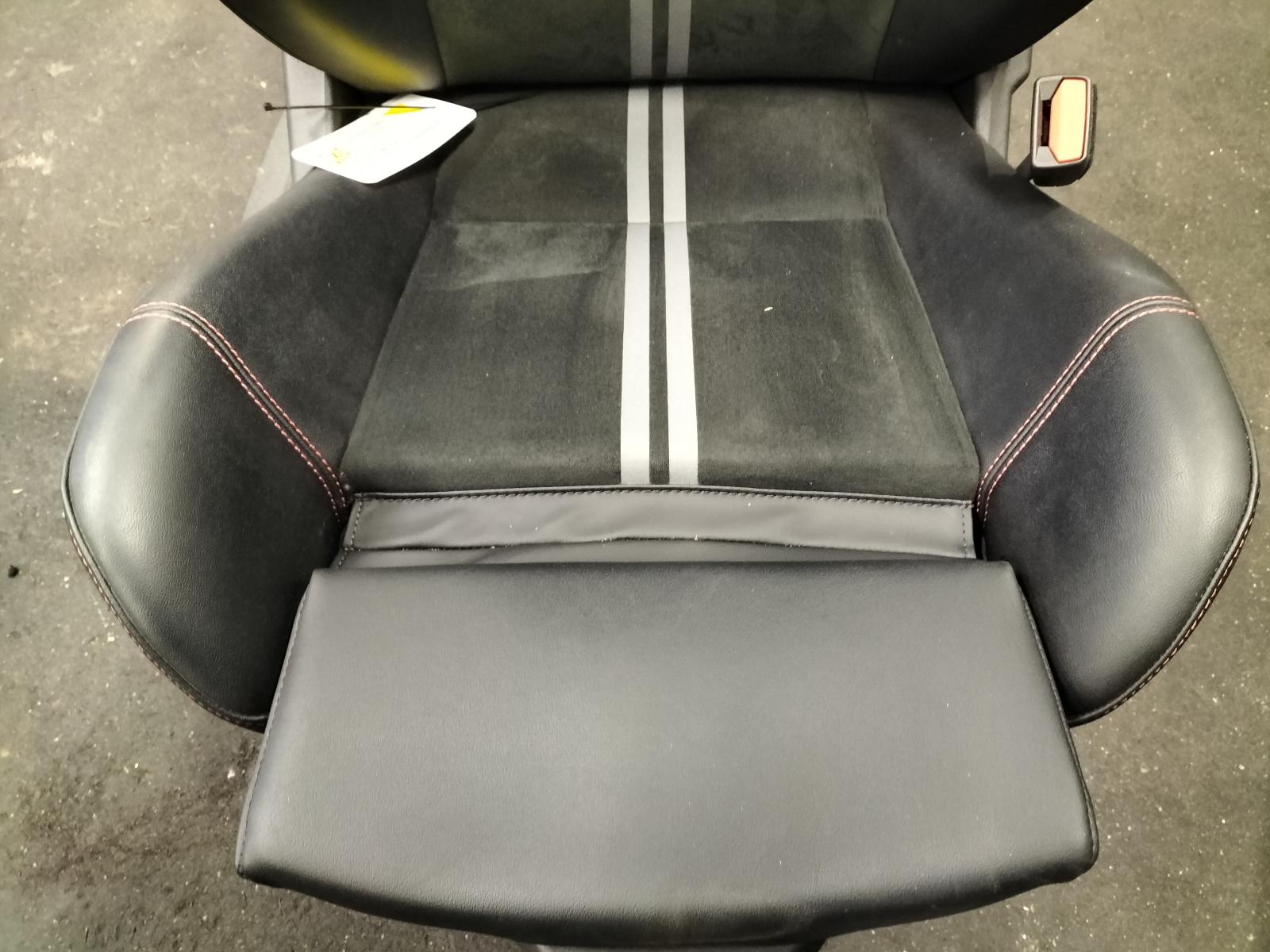 2023 FORD FOCUS INTERIEUR COMPLEET View Auto part INTERIEUR COMPLEET FORD FOCUS 2023