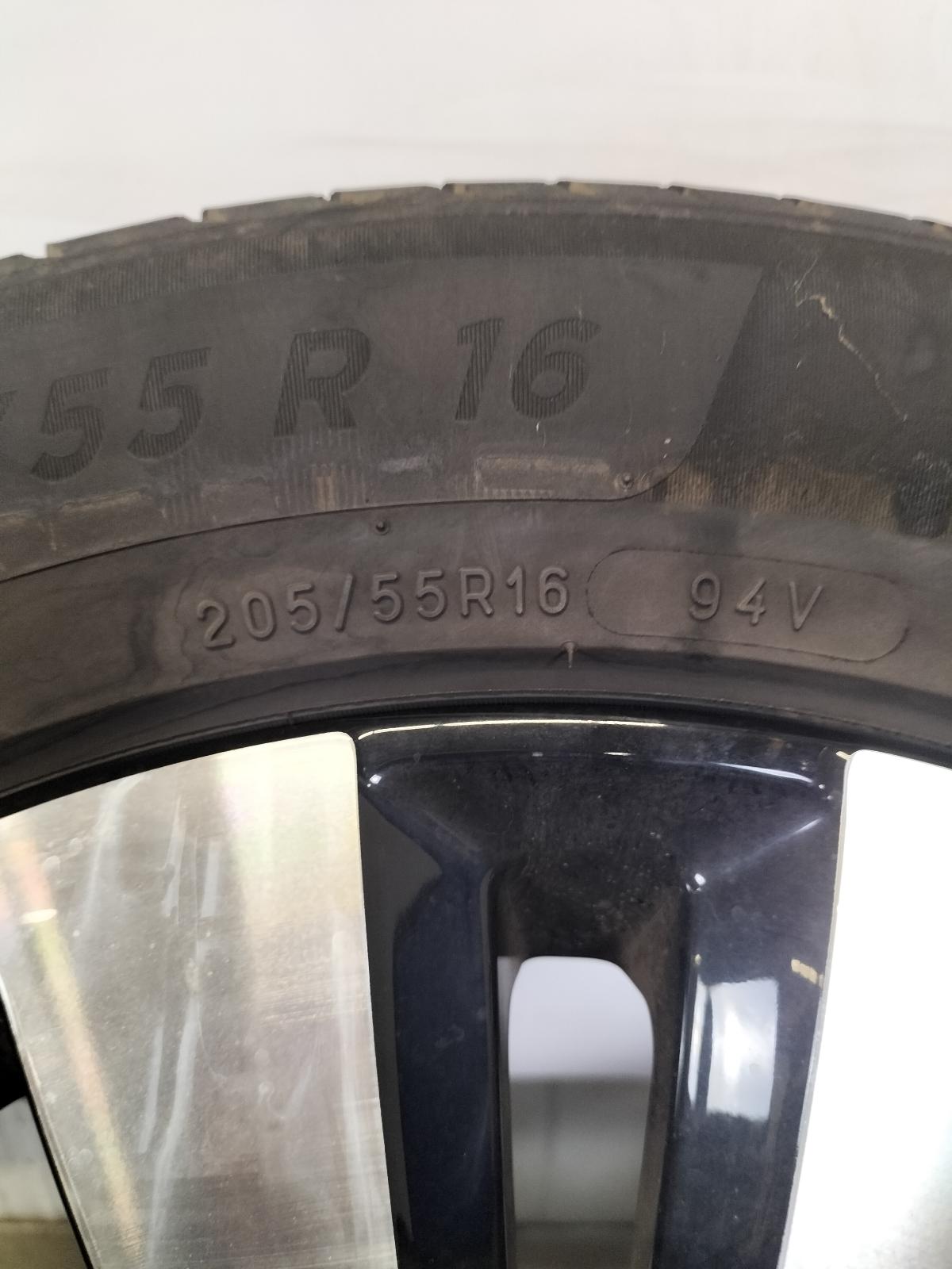 2024 CITROEN C3 VELGEN SET View Auto part VELGEN SET CITROEN C3 2024