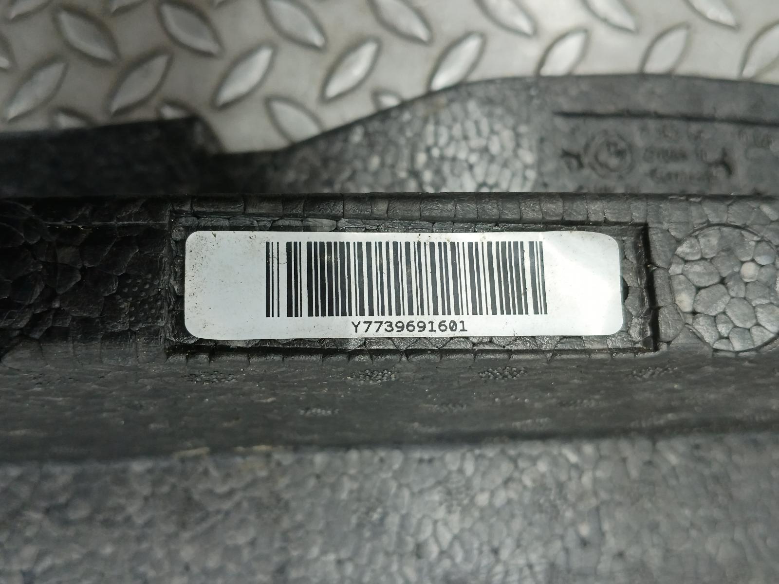 View Auto part VOORBUMPER BALK BMW 3 SERIES 2017
