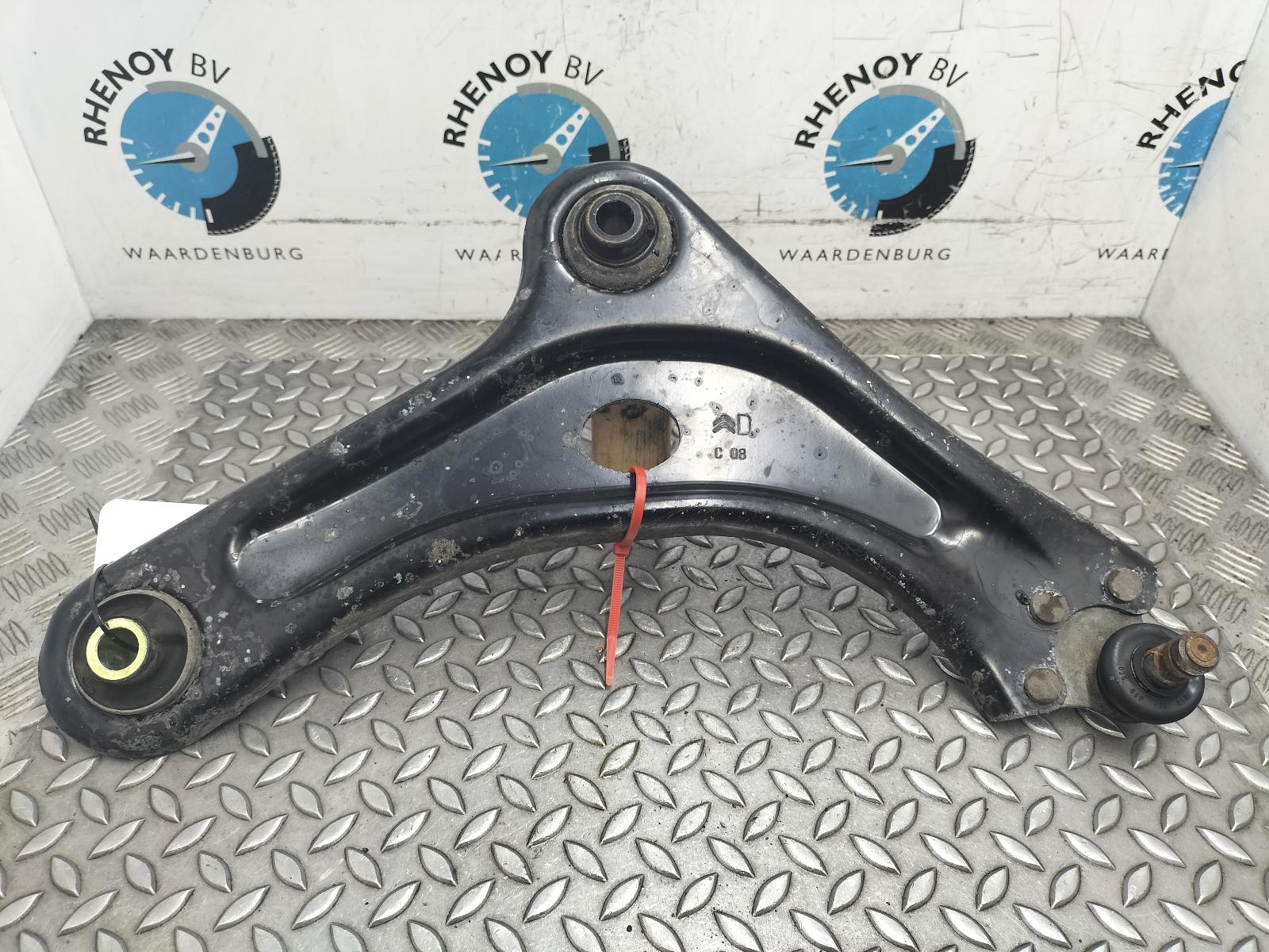 Bekijk Auto-onderdeel DRAAGARM ONDER RV CITROEN C3 2024