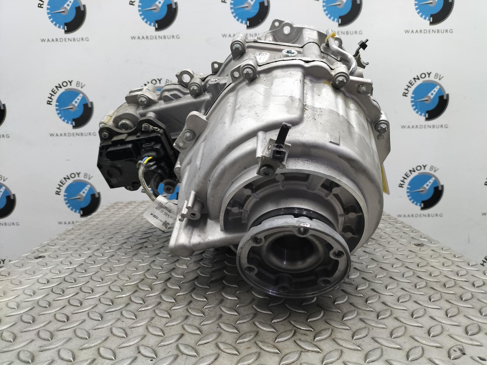 2023 LAND ROVER RANGE ROVER TUSSENBAK View Auto part TUSSENBAK LAND ROVER RANGE ROVER 2023