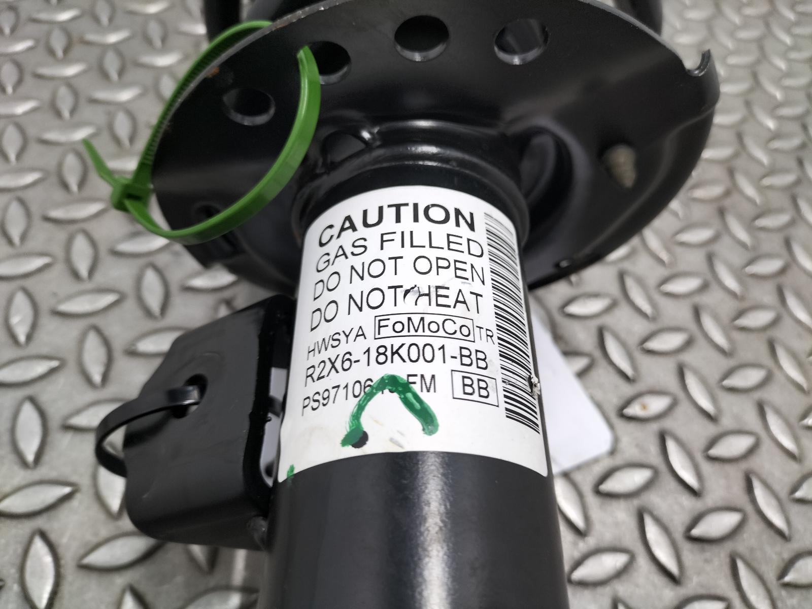 View Auto part VEERPOOT / SCHOKBREKER LV FORD TRANSIT COURIER 2024