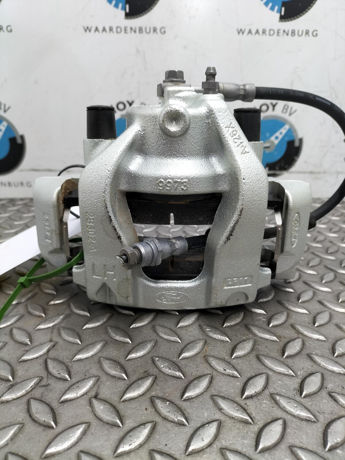 View Auto part REM KLAUW FORD TRANSIT COURIER 2024