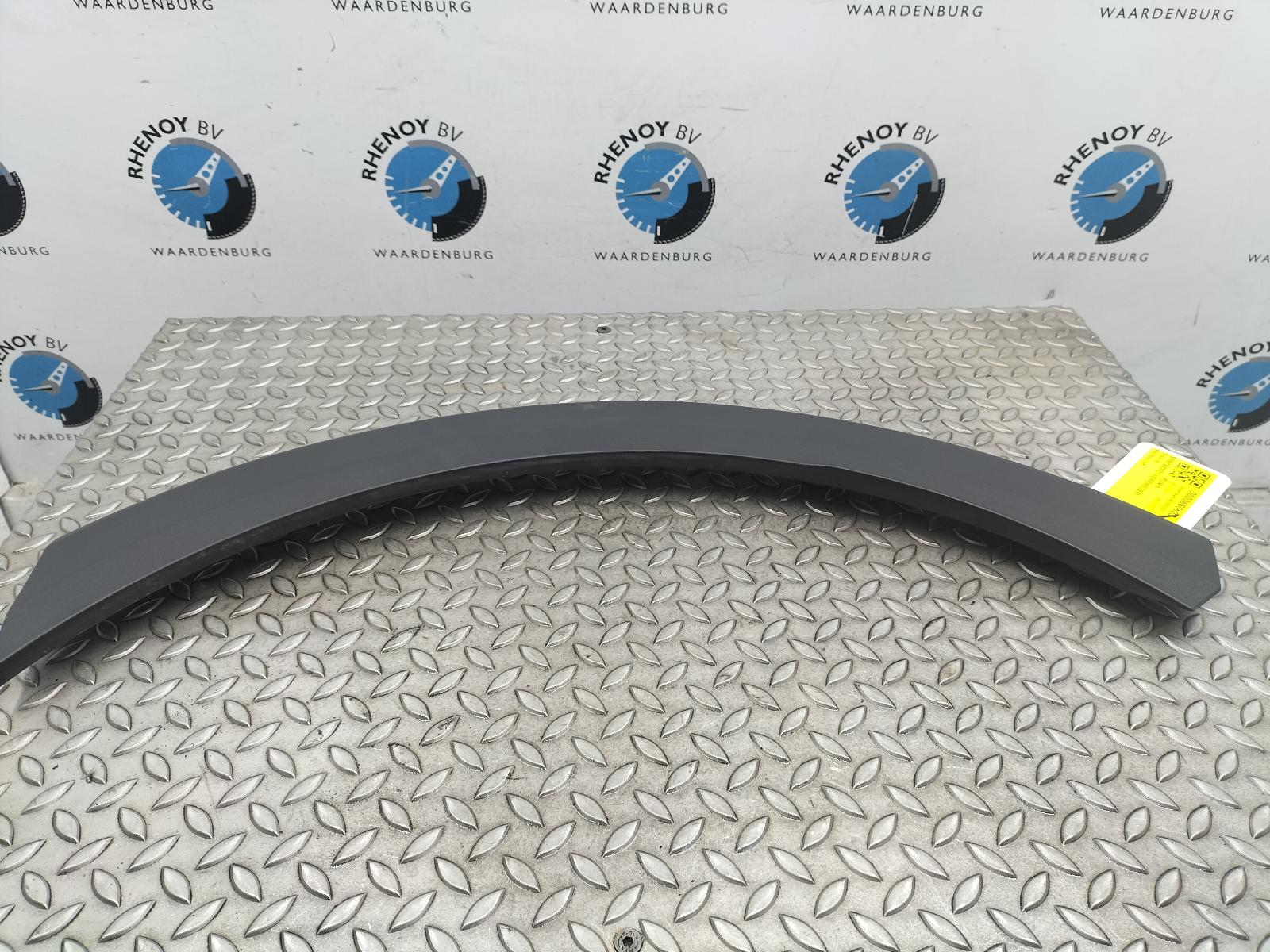 Bekijk Auto-onderdeel SPATBORD VERBREDER FORD PUMA 2024