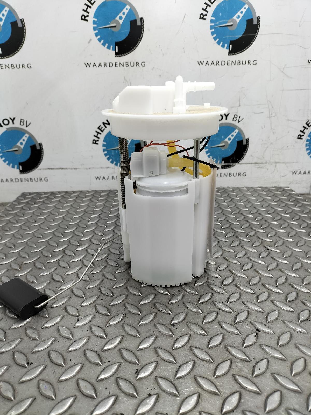 Bekijk Auto-onderdeel BRANDSTOF POMP (IN TANK)  FORD PUMA 2024