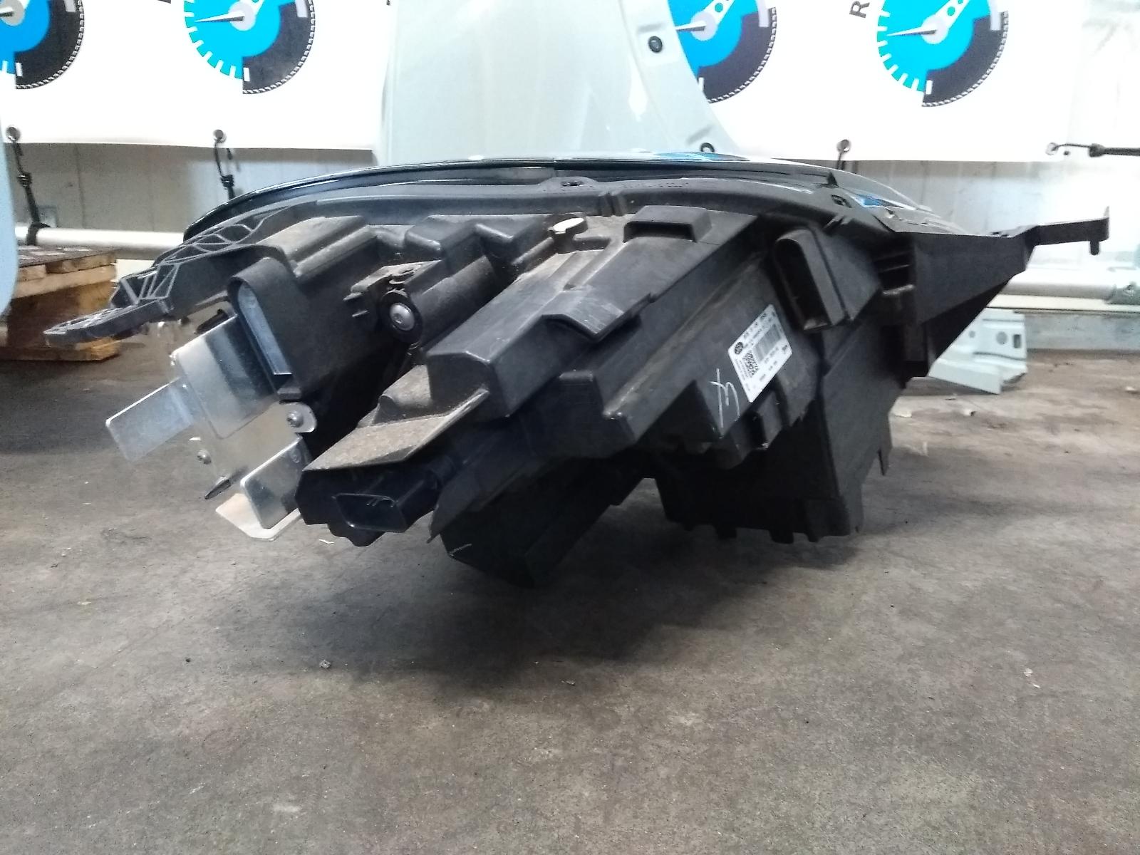 View Auto part VOORKOP COMPLEET FORD PUMA 2024