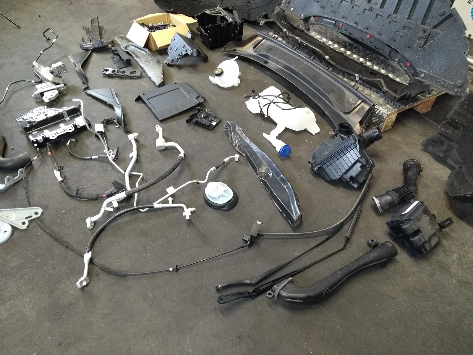 View Auto part VOORKOP COMPLEET FORD PUMA 2024