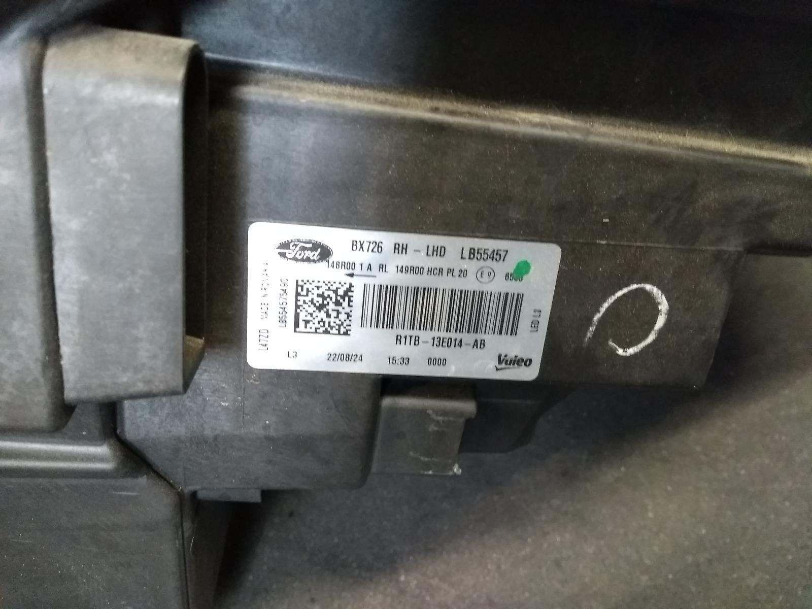 View Auto part VOORKOP COMPLEET FORD PUMA 2024
