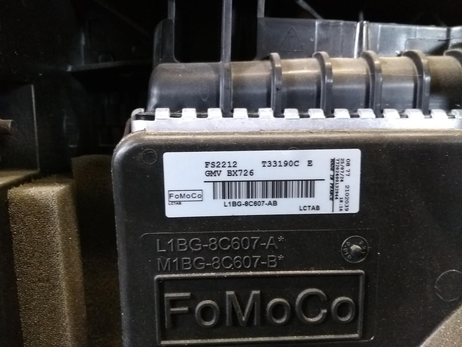 View Auto part VOORKOP COMPLEET FORD PUMA 2024