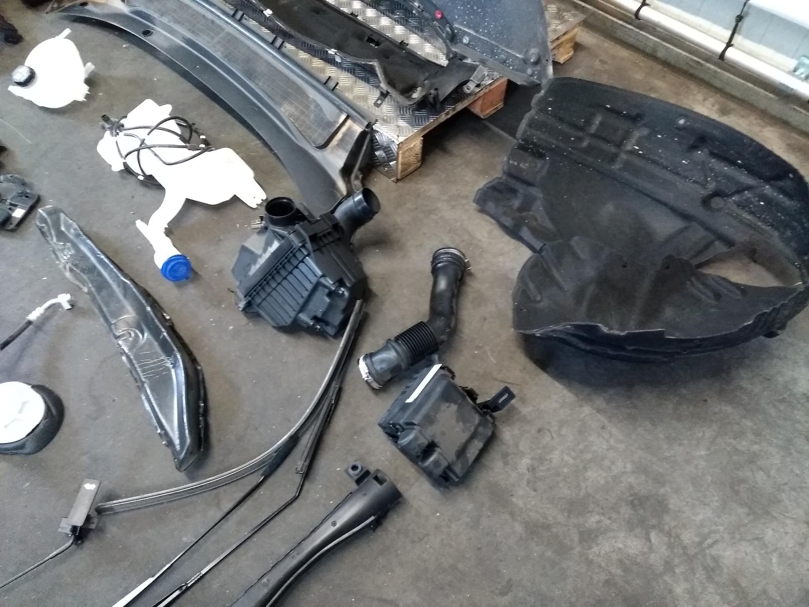 View Auto part VOORKOP COMPLEET FORD PUMA 2024