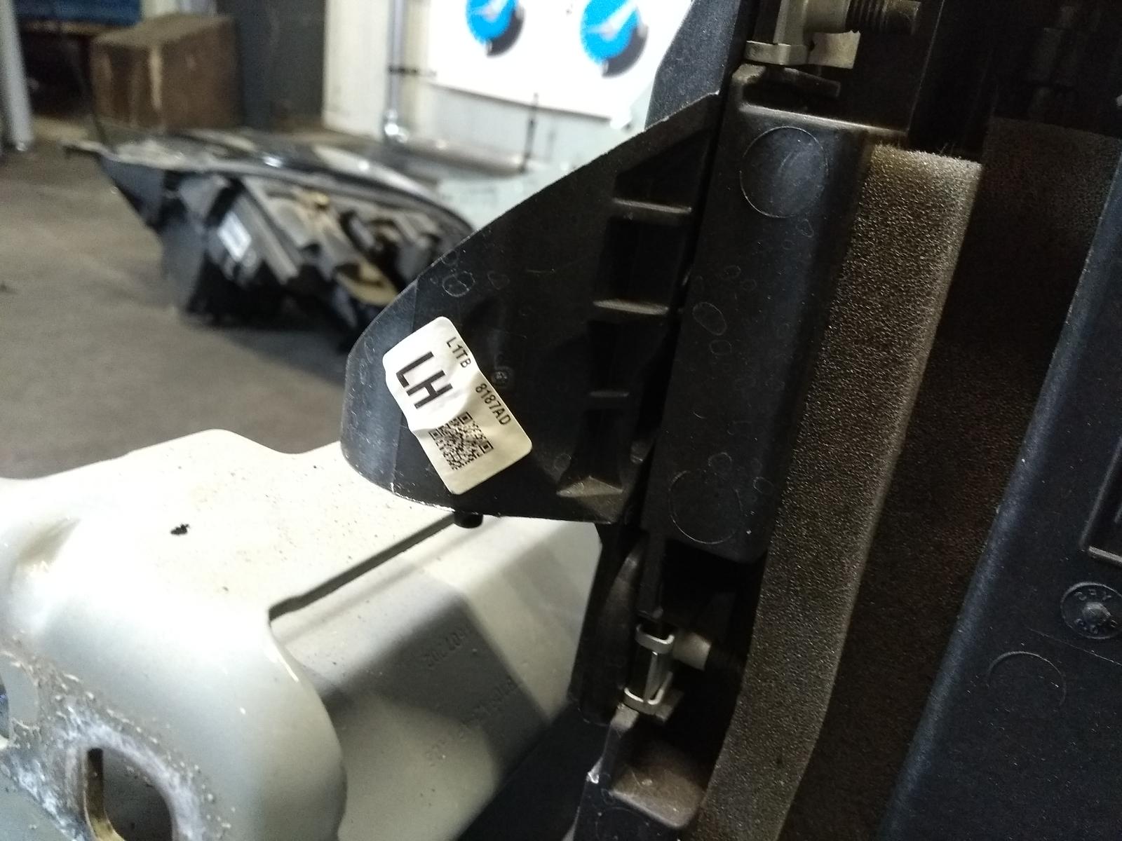 View Auto part VOORKOP COMPLEET FORD PUMA 2024