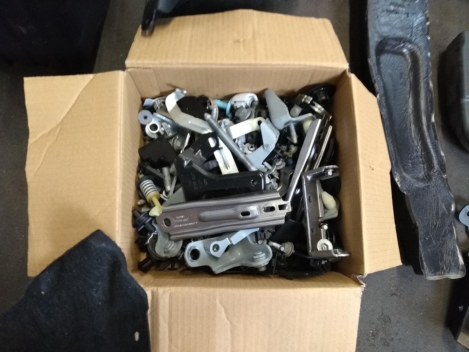 View Auto part VOORKOP COMPLEET FORD PUMA 2024