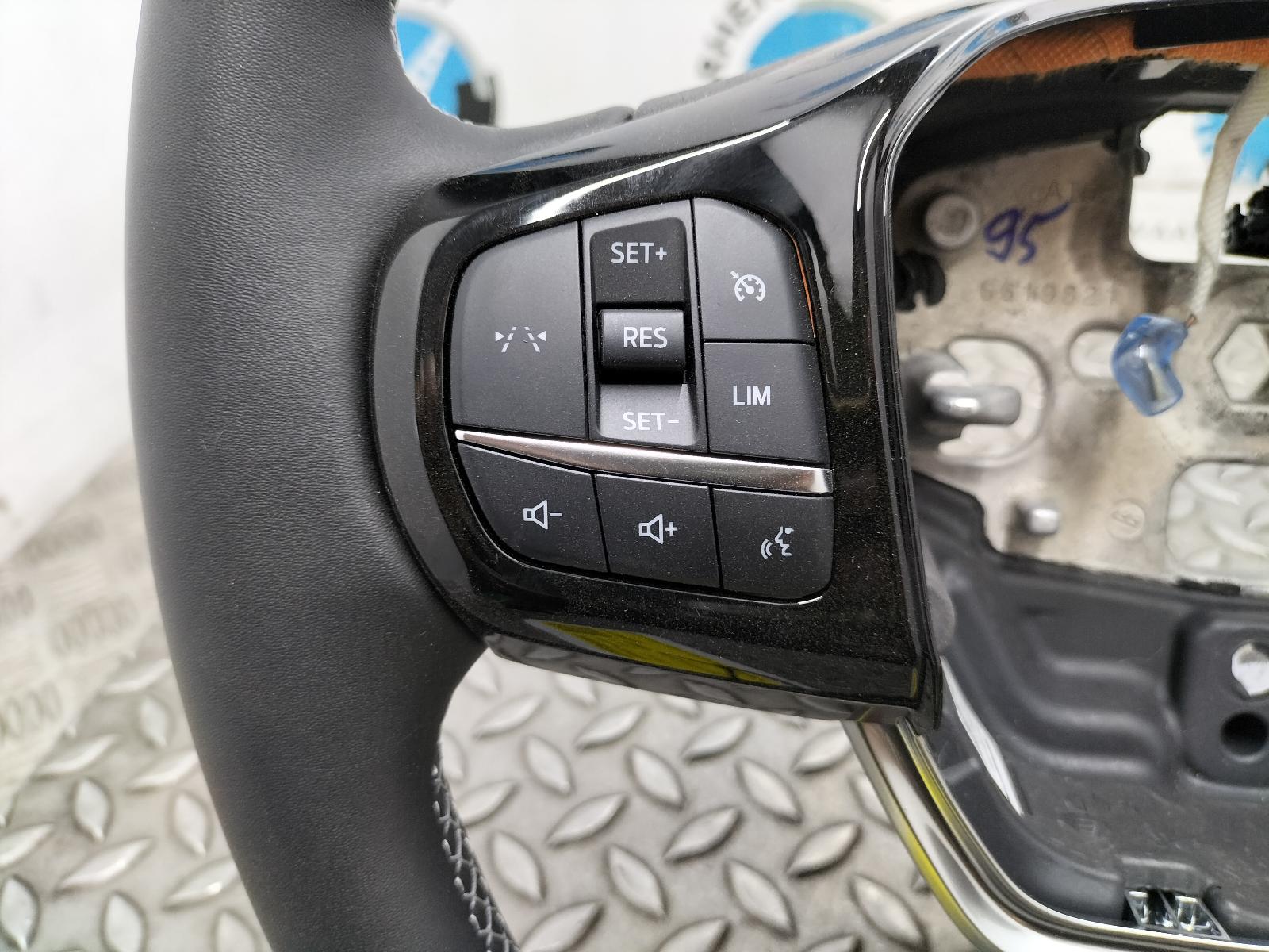 View Auto part STUURWIEL FORD PUMA 2024