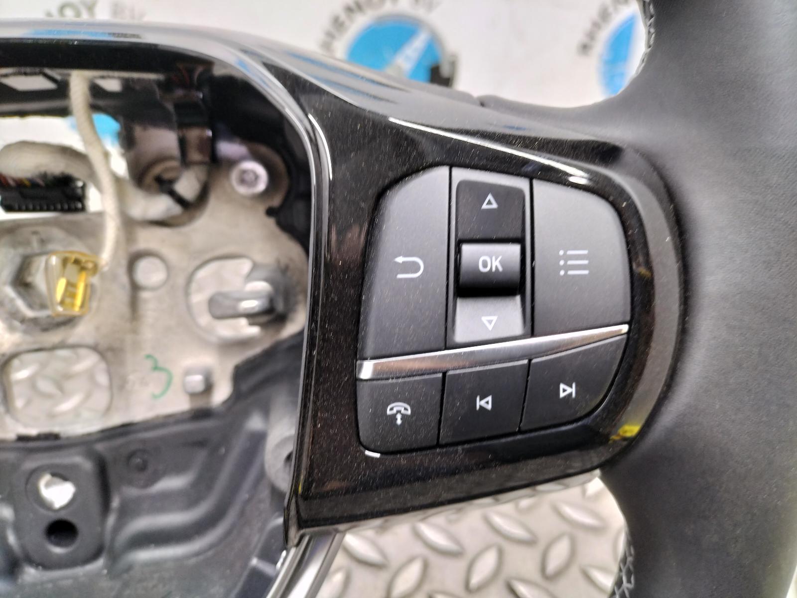 View Auto part STUURWIEL FORD PUMA 2024