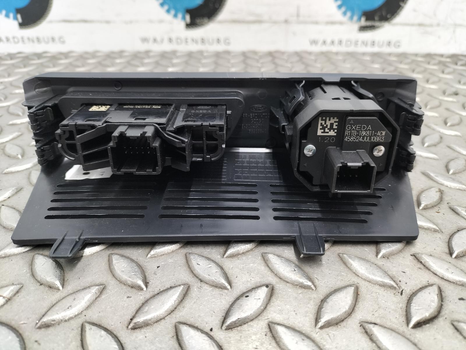 View Auto part NAVIGATIE FORD PUMA 2024