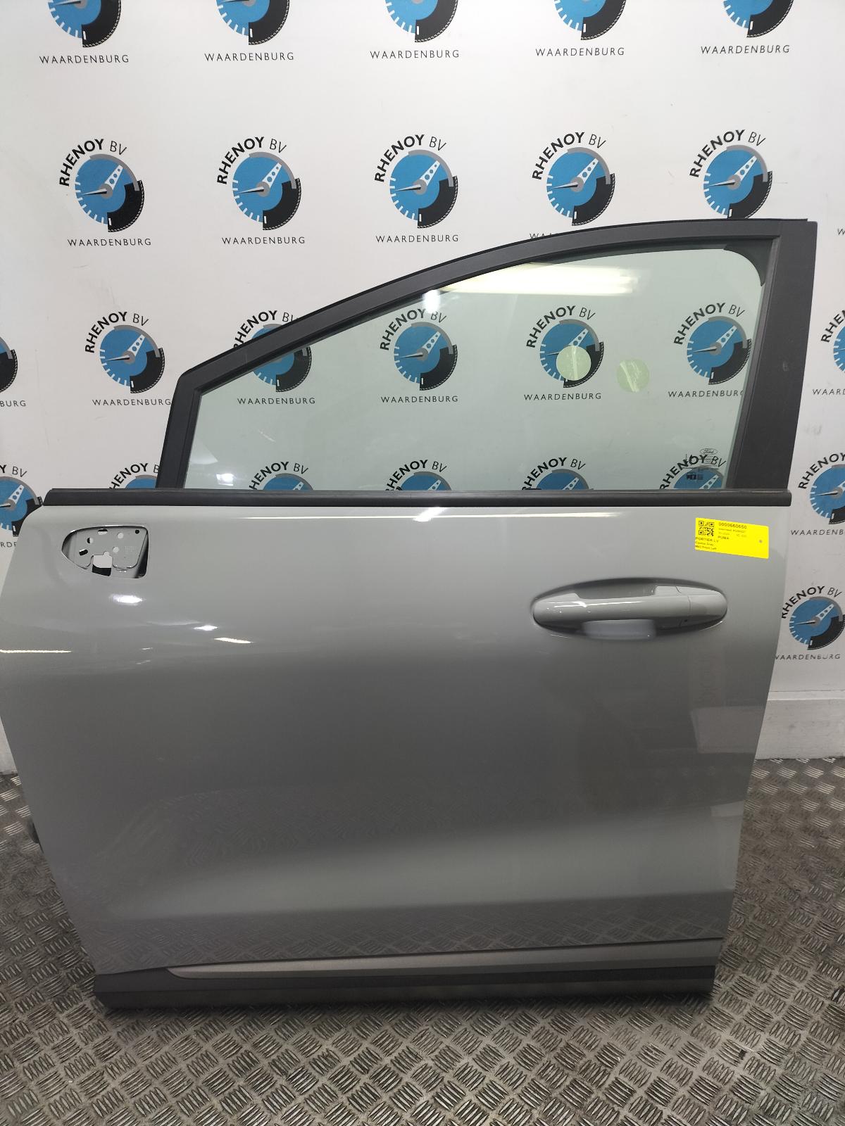 Bekijk Auto-onderdeel PORTIER LV  FORD PUMA 2024