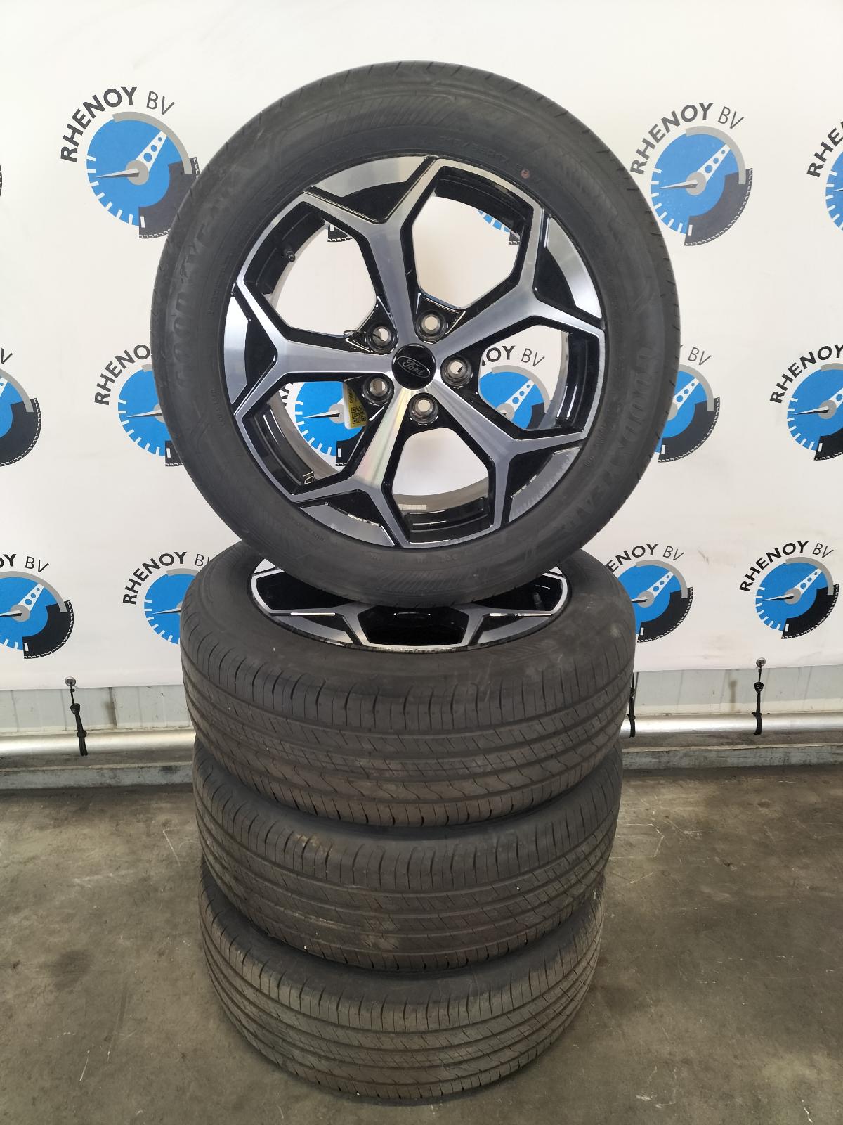 Bekijk Auto-onderdeel VELGEN SET FORD PUMA 2024