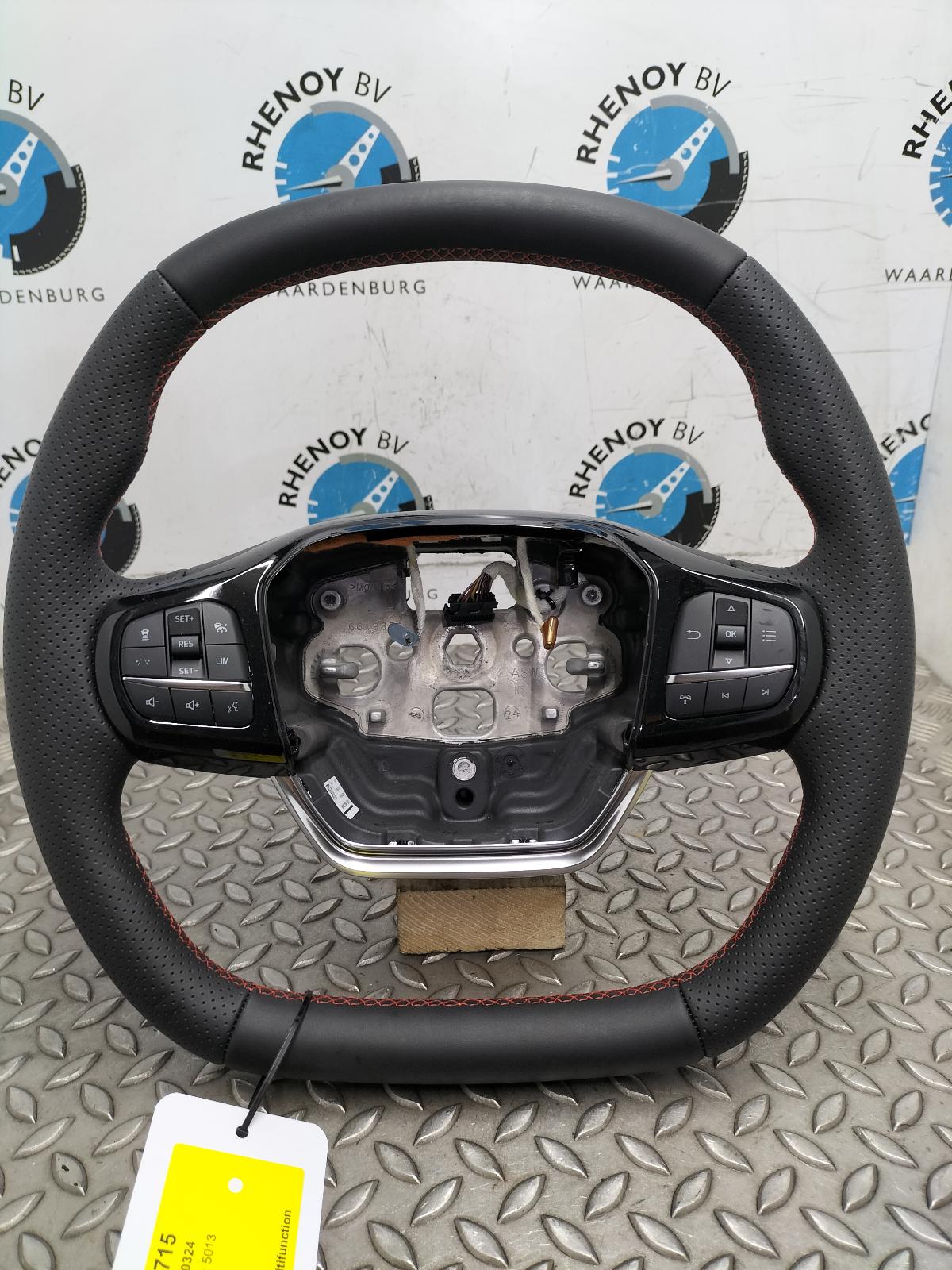 Bekijk Auto-onderdeel STUURWIEL FORD PUMA 2024