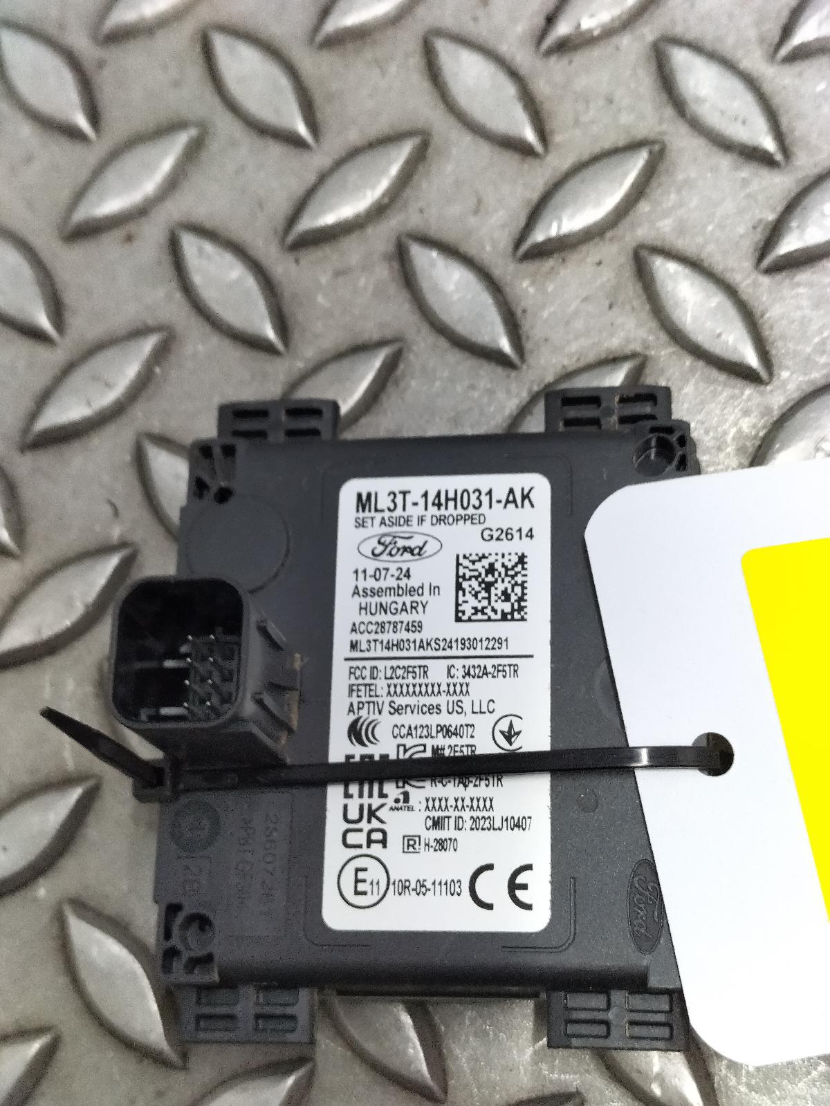 View Auto part SENSOR RADAR FORD PUMA 2024