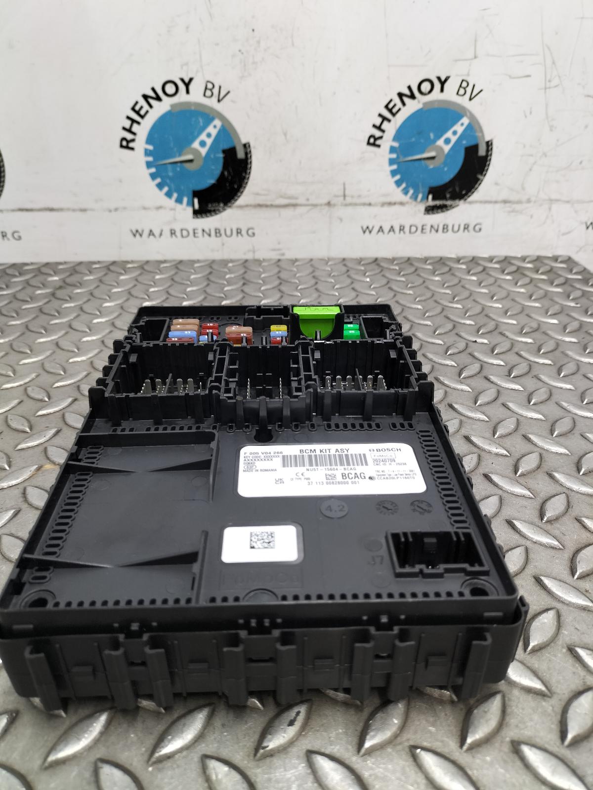 Bekijk Auto-onderdeel COMPUTER ECU FORD TOURNEO COURIER 2024