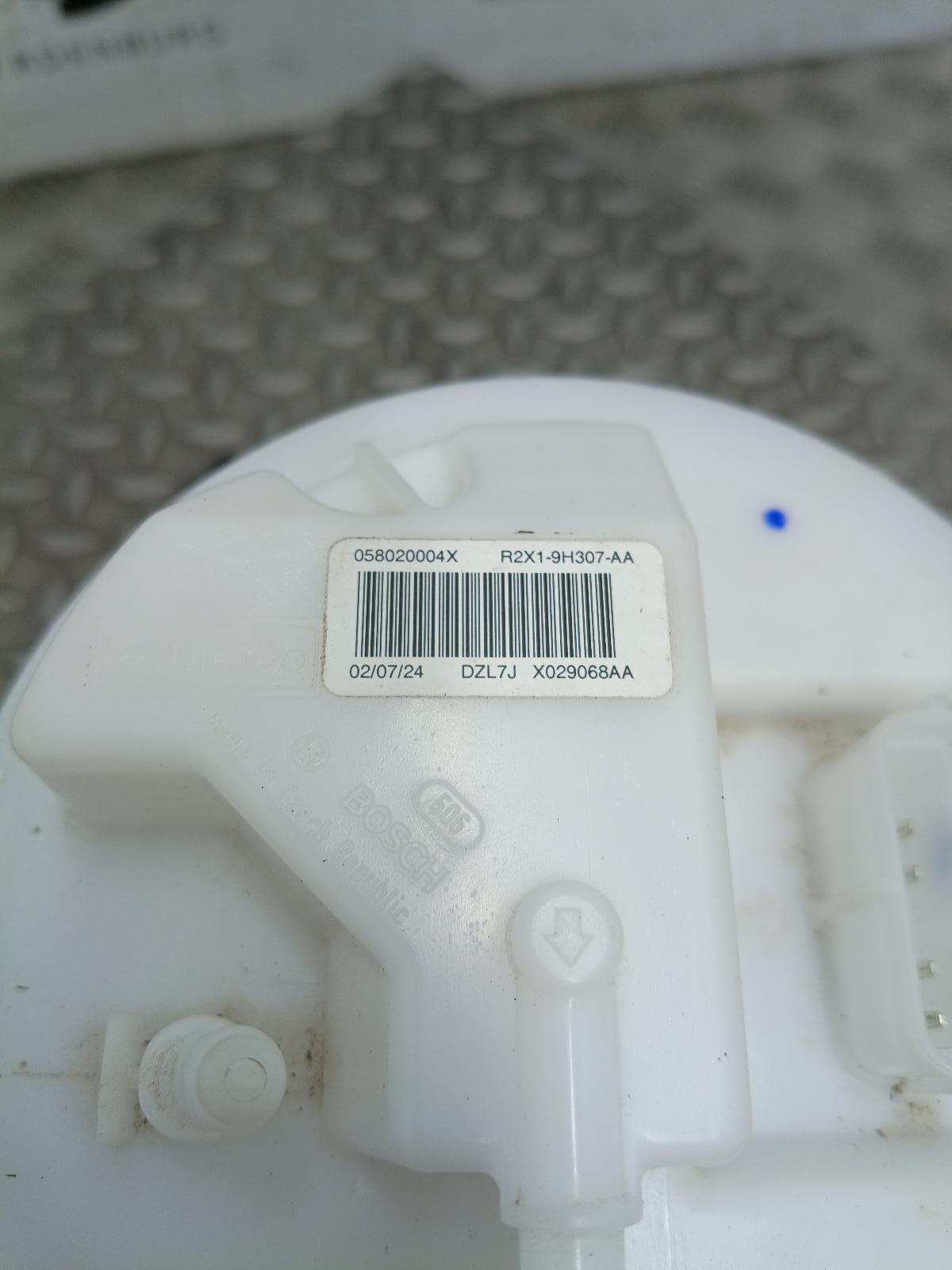 2024 FORD TOURNEO COURIER BRANDSTOF POMP (IN TANK) View Auto part BRANDSTOF POMP (IN TANK) FORD TOURNEO COURIER 2024