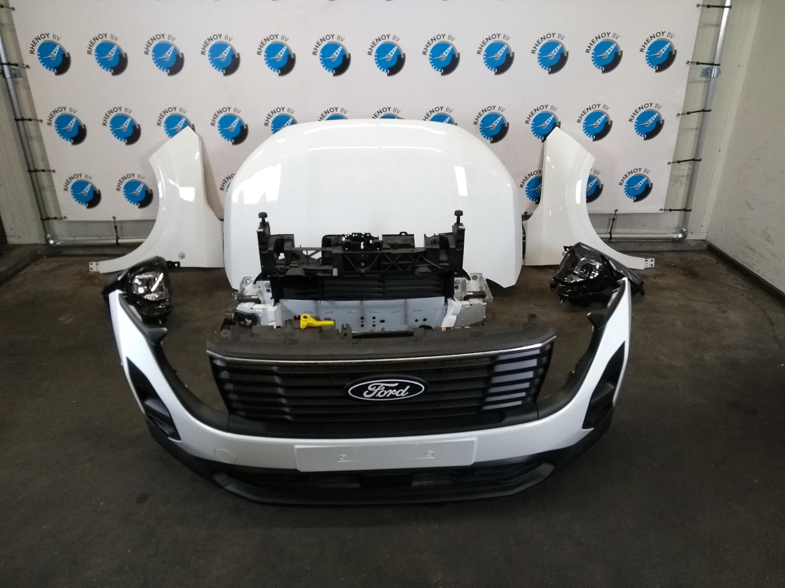 Bekijk Auto-onderdeel VOORKOP COMPLEET FORD TOURNEO COURIER 2024