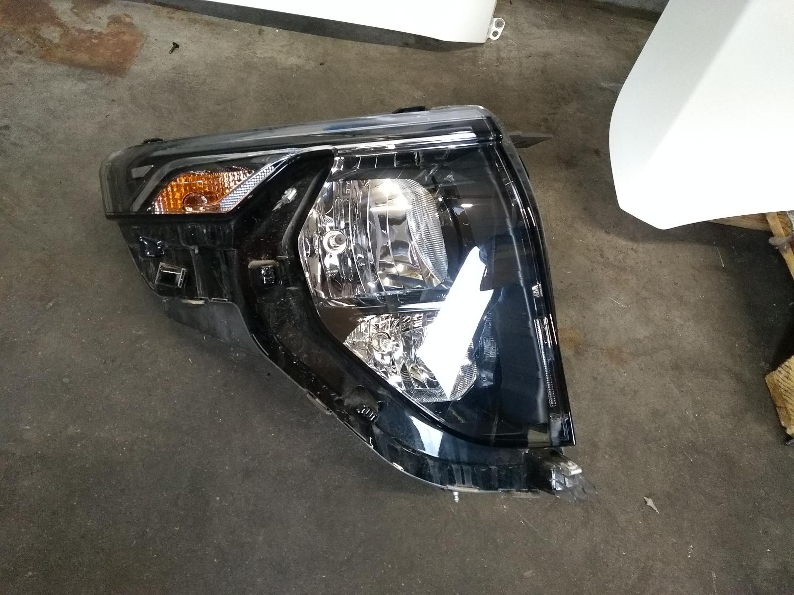 2024 FORD TOURNEO COURIER VOORKOP COMPLEET View Auto part VOORKOP COMPLEET FORD TOURNEO COURIER 2024