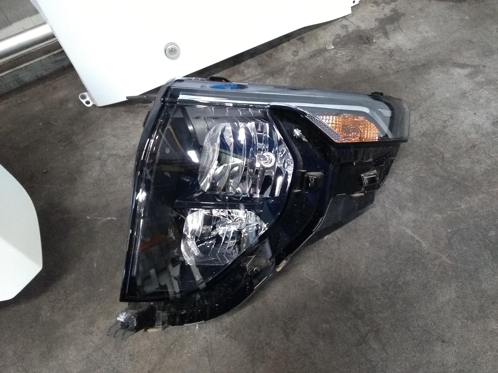 2024 FORD TOURNEO COURIER VOORKOP COMPLEET View Auto part VOORKOP COMPLEET FORD TOURNEO COURIER 2024