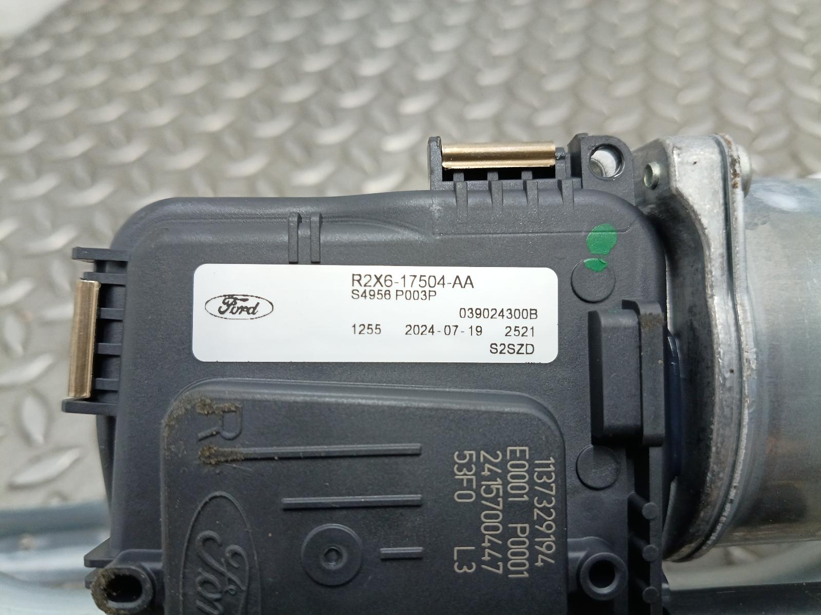 View Auto part RUITENWISSERMOTOR VOOR FORD TOURNEO COURIER 2024