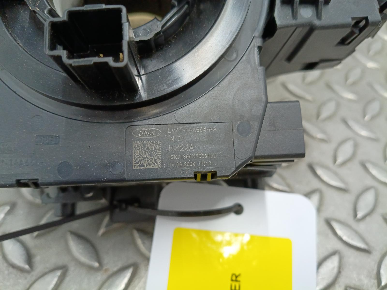 2024 FORD TOURNEO COURIER KOLOM SCHAKELAAR View Auto part KOLOM SCHAKELAAR FORD TOURNEO COURIER 2024