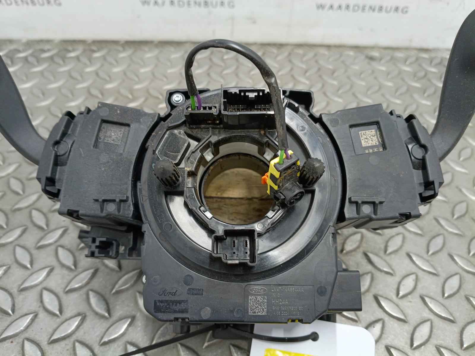2024 FORD TOURNEO COURIER KOLOM SCHAKELAAR View Auto part KOLOM SCHAKELAAR FORD TOURNEO COURIER 2024