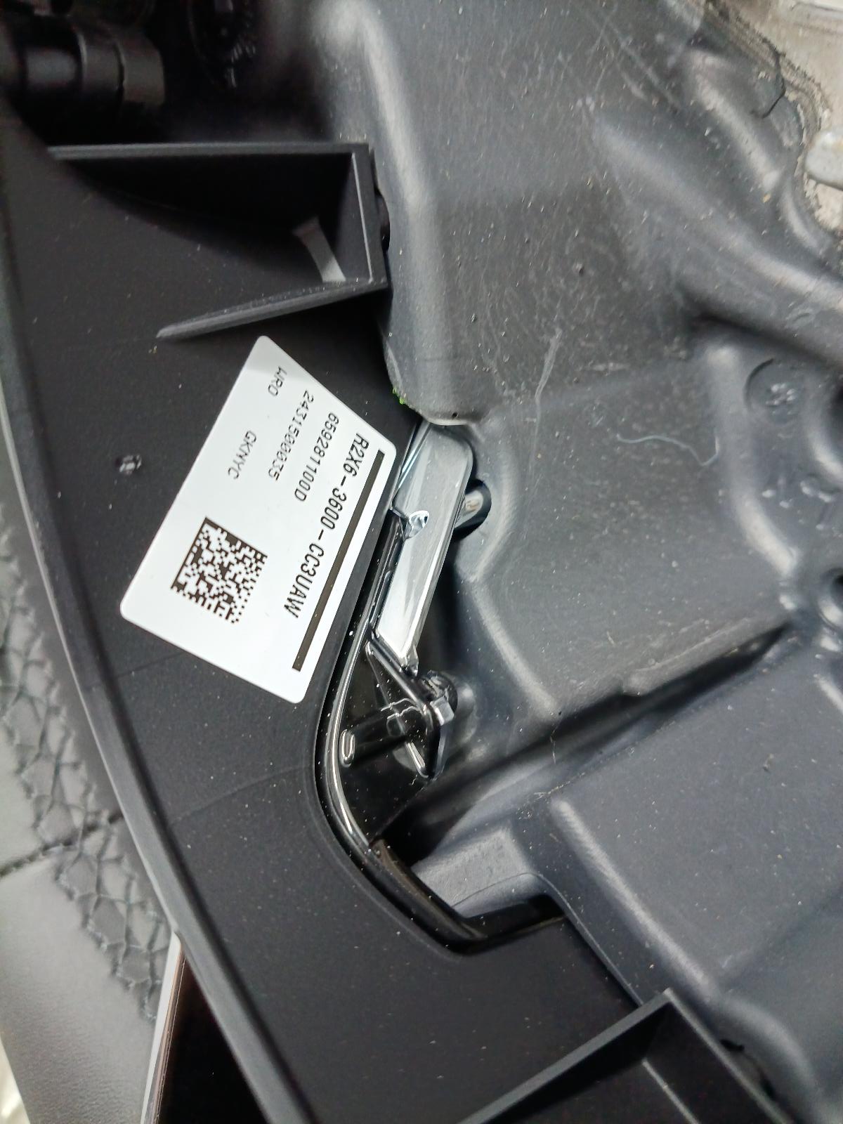 View Auto part STUURWIEL FORD TOURNEO COURIER 2024