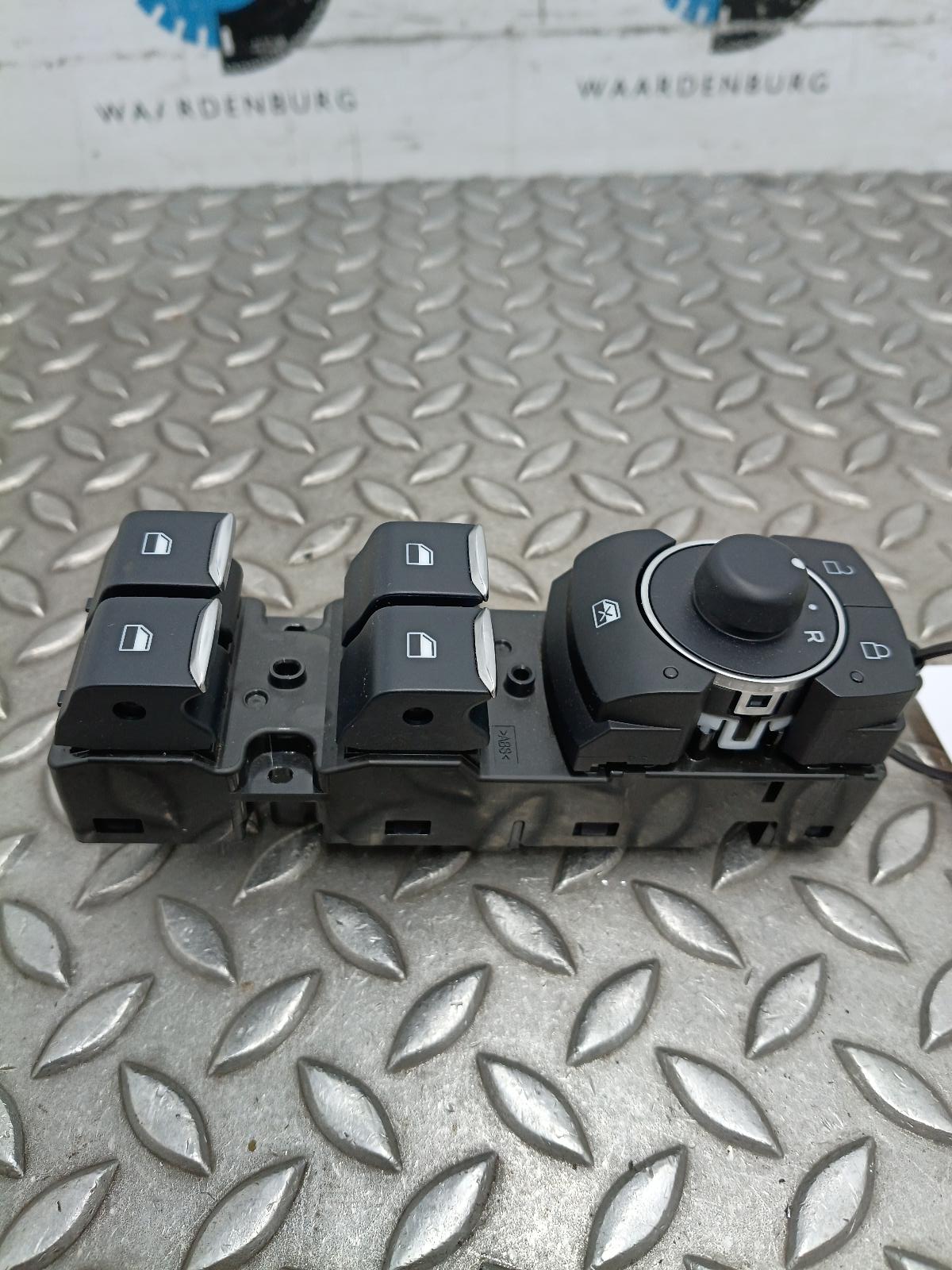 View Auto part SCHAKELAAR  ELEKTRISCHE RAMEN FORD TOURNEO COURIER 2024