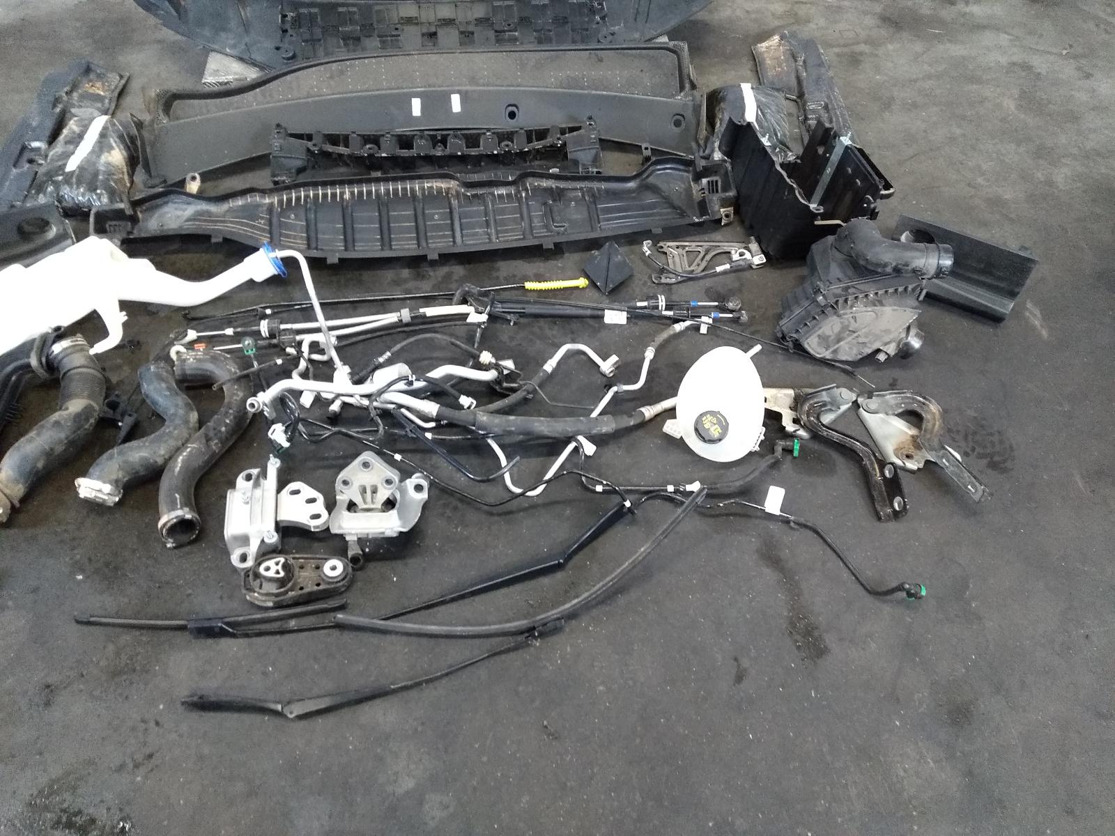 2024 FORD TOURNEO COURIER VOORKOP COMPLEET View Auto part VOORKOP COMPLEET FORD TOURNEO COURIER 2024