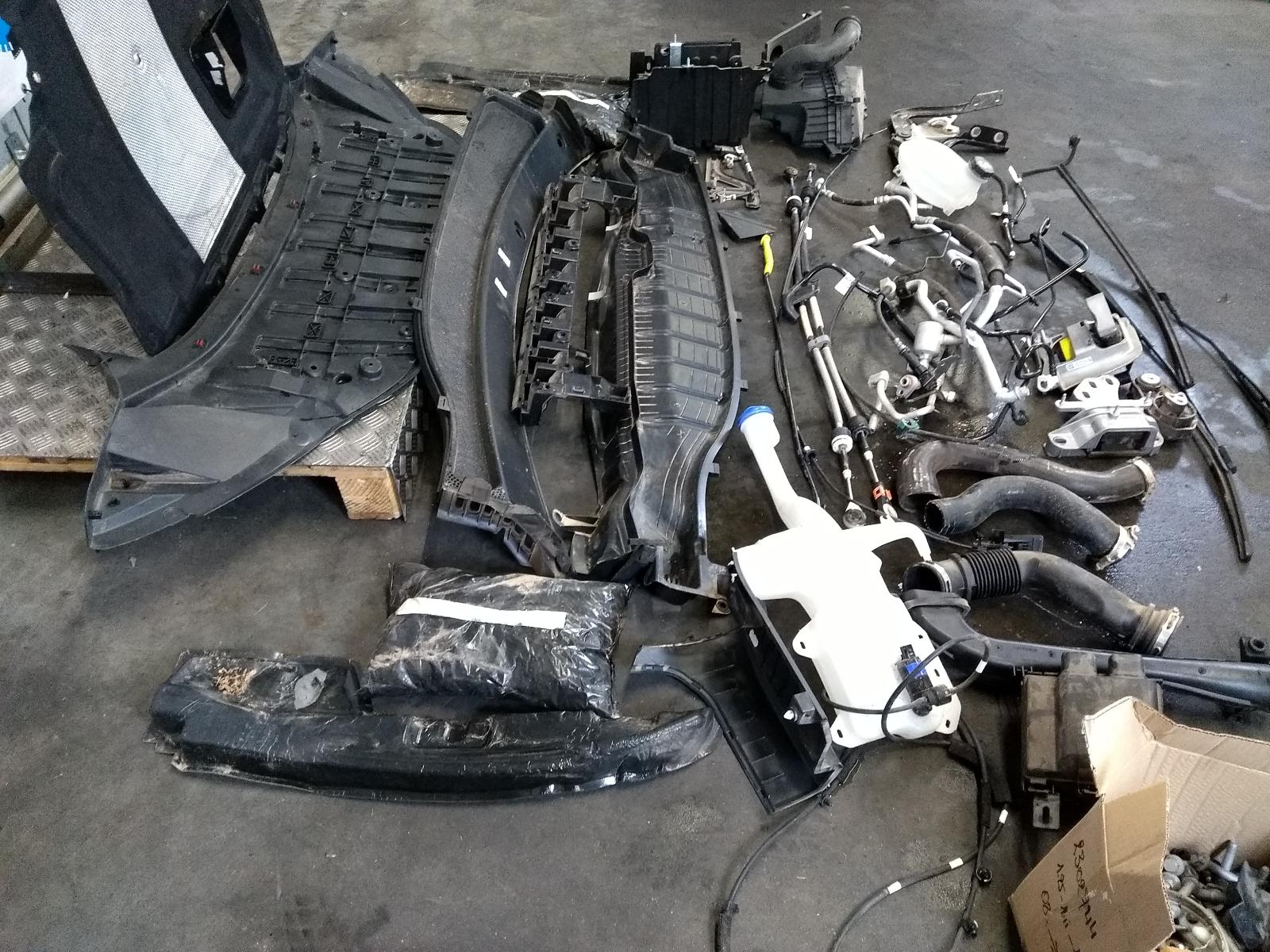 2024 FORD TOURNEO COURIER VOORKOP COMPLEET View Auto part VOORKOP COMPLEET FORD TOURNEO COURIER 2024