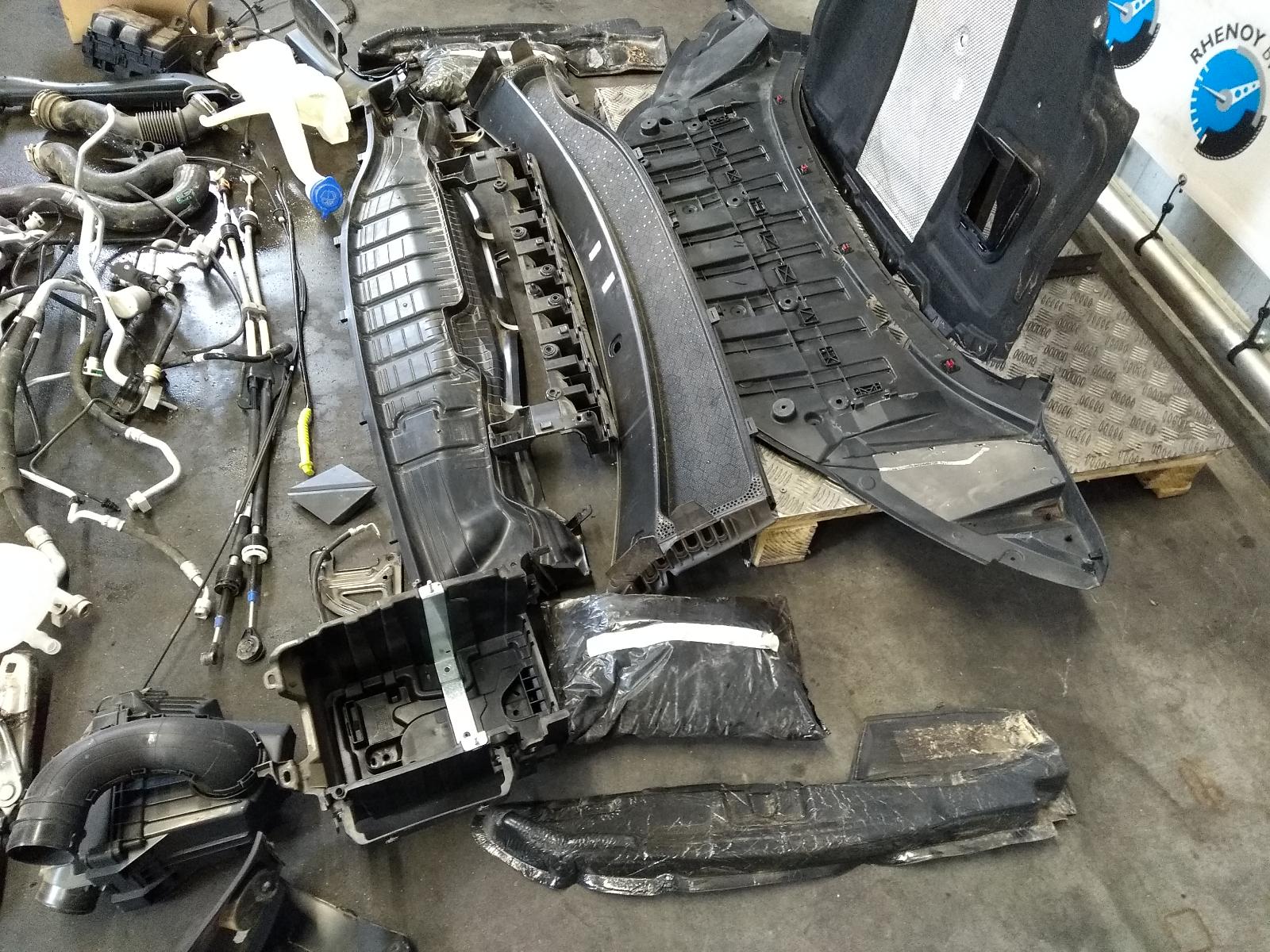 2024 FORD TOURNEO COURIER VOORKOP COMPLEET View Auto part VOORKOP COMPLEET FORD TOURNEO COURIER 2024
