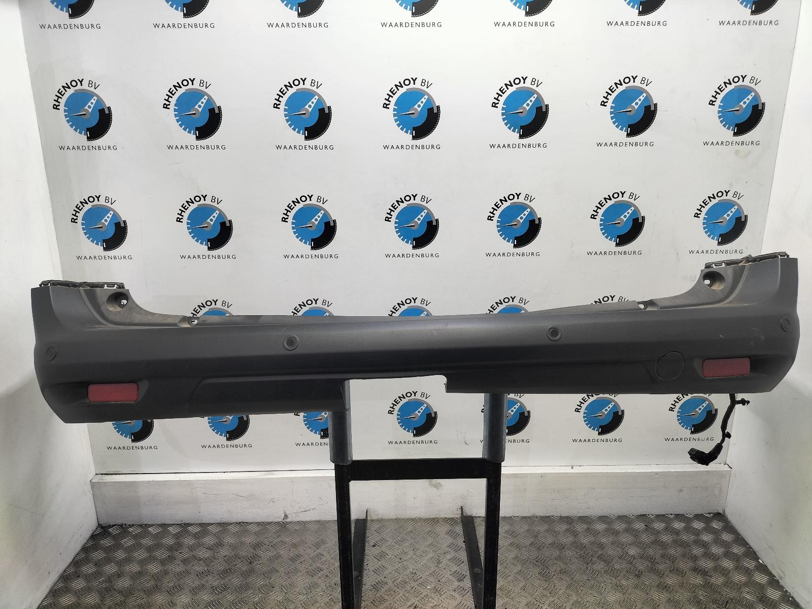 Bekijk Auto-onderdeel BUMPER ACHTER FORD TOURNEO COURIER 2024