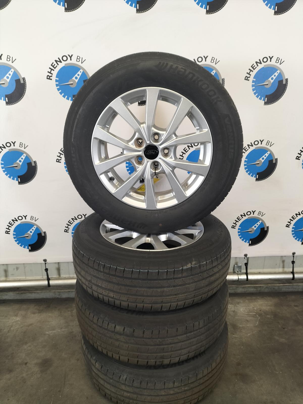 Bekijk Auto-onderdeel VELGEN SET FORD TOURNEO COURIER 2024